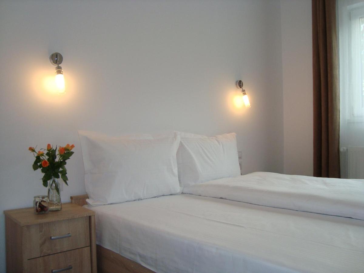 Casa Cu Flori Hotel Busteni Ngoại thất bức ảnh