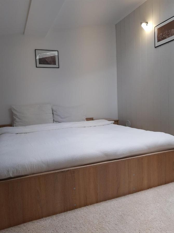 Casa Cu Flori Hotel Busteni Ngoại thất bức ảnh