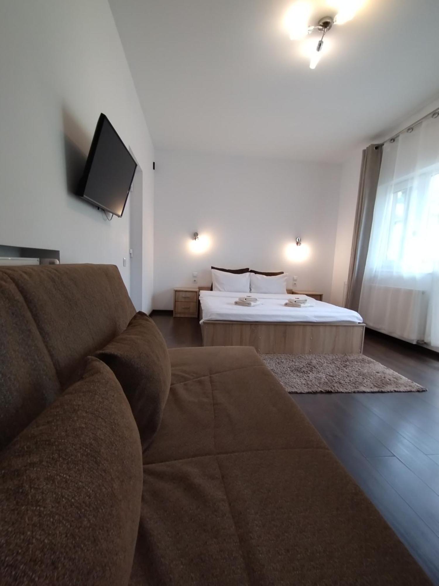 Casa Cu Flori Hotel Busteni Ngoại thất bức ảnh